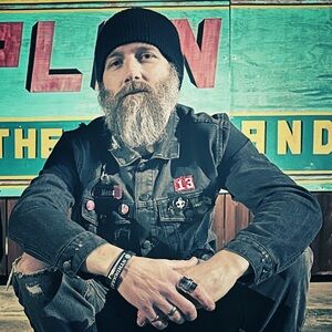 Meet your Posher, Everette